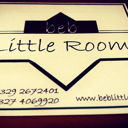 Little Room Salernes Extérieur photo