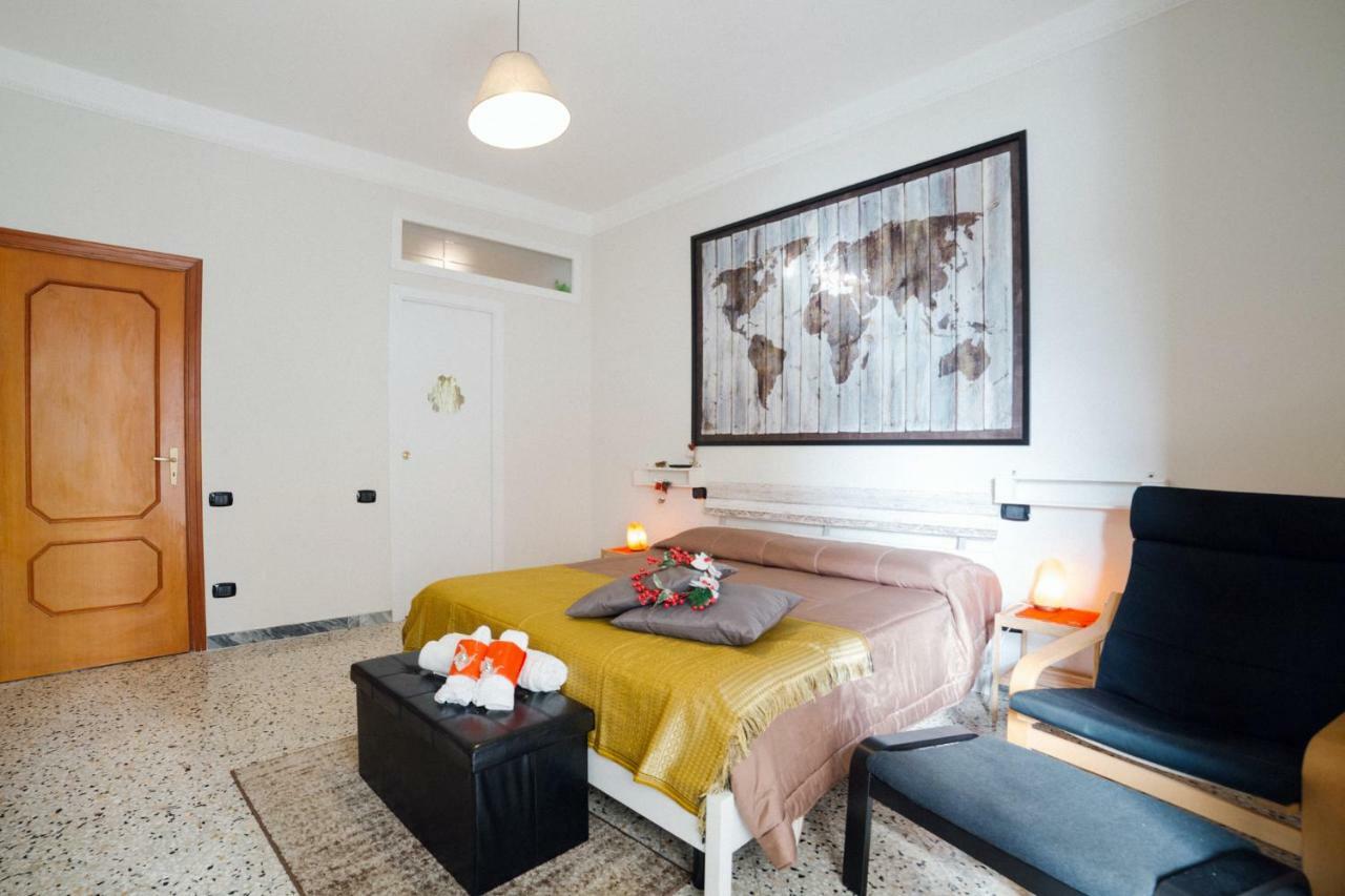 Little Room Salernes Extérieur photo